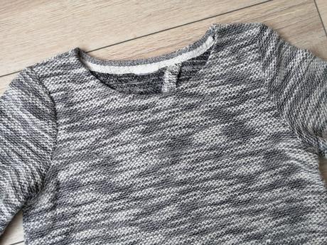 Pulóvrik s trblietavou niťou a čipkou, f&f,128