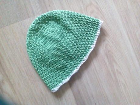 Hačkovaná čiapočka, 104