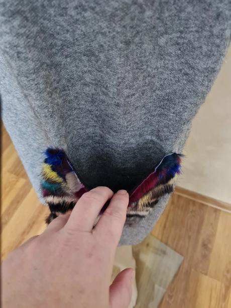 Saty s pravou kozusinkou, pinko,m