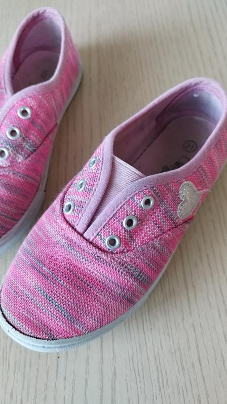 Domáca obuv, prezuvky, cupcake,31