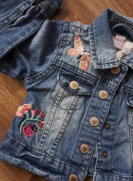 Krásna riflová bundička, 74