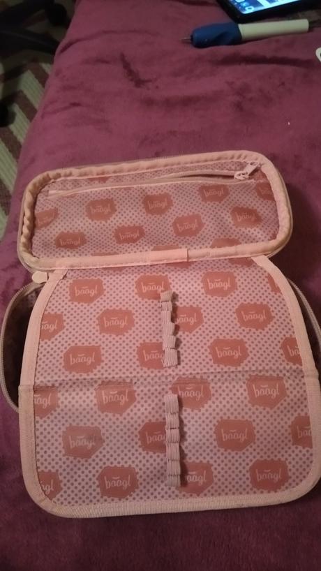 Ružovy peračník bff,