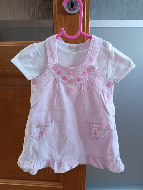 Šatočky z mencestru, 74