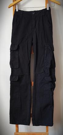 Štýlové kapsáče pre vysoké dievča, bershka,32