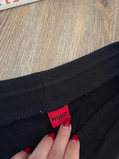 Hugo dámske ikonické tepláky, hugo boss,m