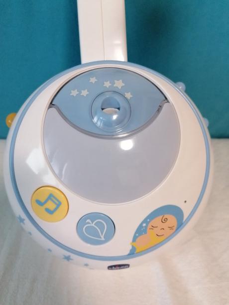 Chicco kolotoc nad postielku magic stars, 