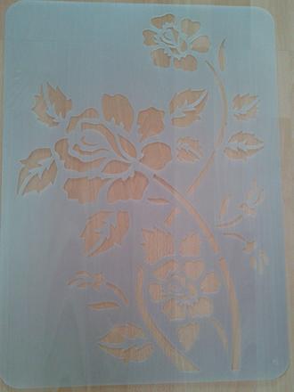 Maketa kvetov na stenu, 