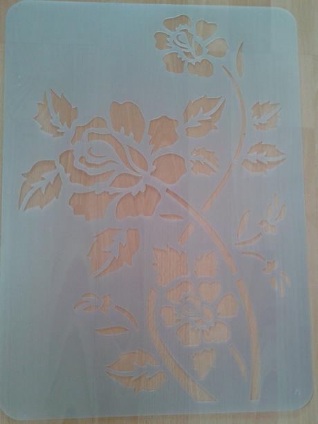 Maketa kvetov na stenu, 