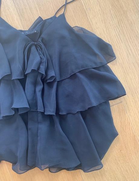 Zara čierne tielko s volanikmi s, zara,s