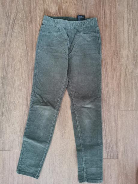 Menčestrove nohavice, h&m,128