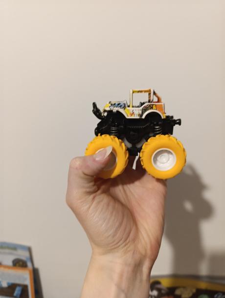 Domiešavač a monster truck, 