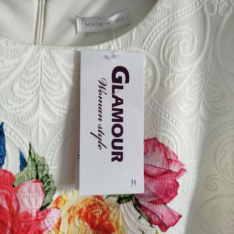 Nádherné elegantné šaty s kvetmi - nové s visačkou, m