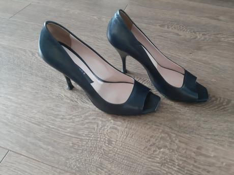 Kožené lodičky s otvorenou špičkou, 37