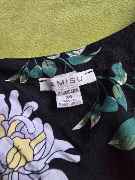 Kvetinový top bez rukávov, amisu,xs
