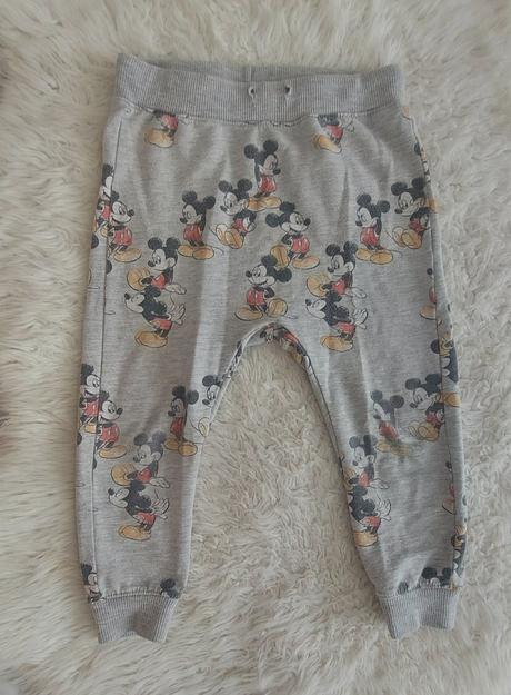 Mickey teplaky, zara,98