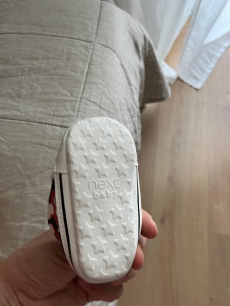 Capacky next , vel. 3-6 mesiacov, next,<17