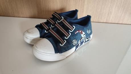 Tenisky,prezuvky, 33