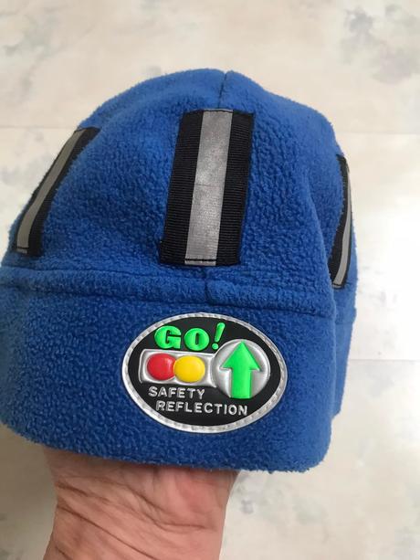 Flisová čiapka s reflexnými pruhmi, 