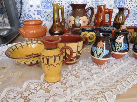 Keramika  farebná rozna, 