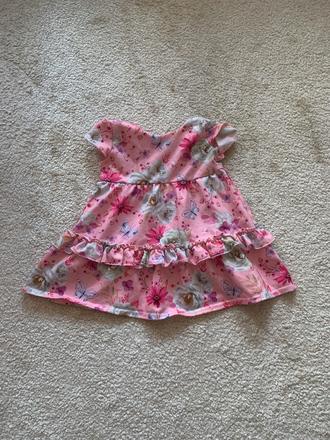 Spolocenske saty, 92