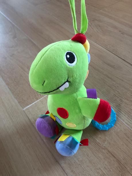 Naťahovací hrací dráčik, 