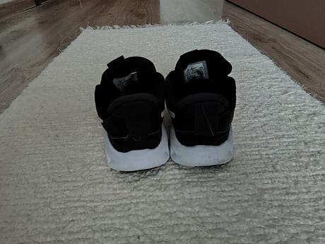 Ľahučké tenisky nike, top stav, nike,31