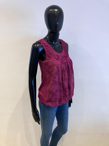 Dámske tričko s čipkou (36-38), s