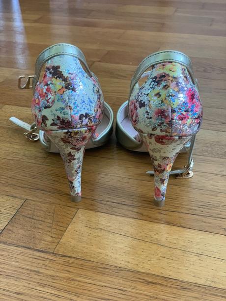 Spolocenske topanky, 36