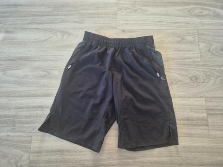 Kraťasy, decathlon,152