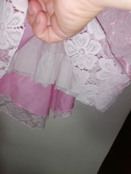 Nadherne staroruzove cipkovane saty, 152