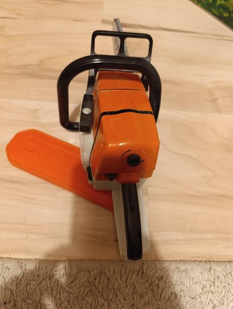 Detská motorová píla stihl,