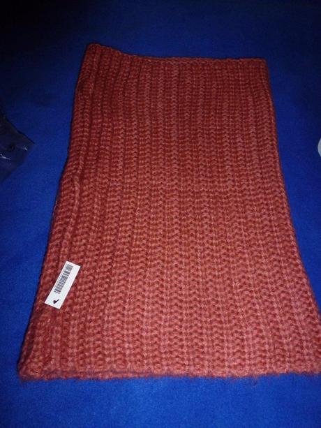 Nenosený teplý šál /nákrčník/ nový, h&m