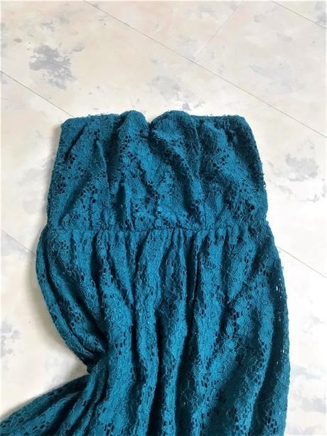 Krajkové bavlnené podšité minišaty, s