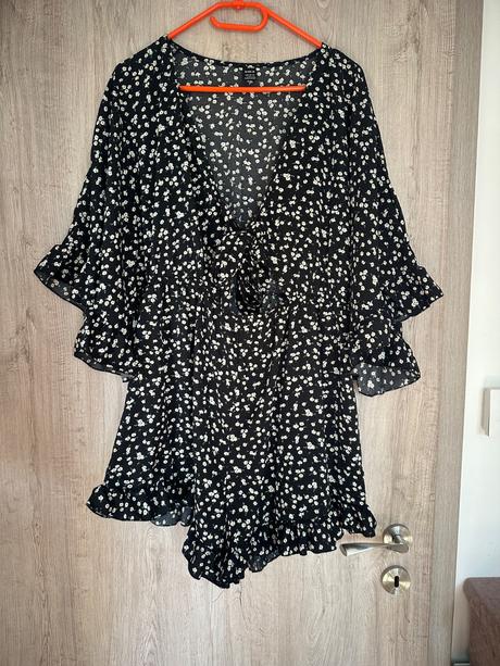 Overál s otvorom, l