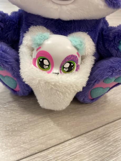 Peek a roo interaktívna panda, 