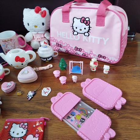 Balík hračiek hello kitty,