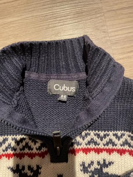 Sveter v. 86, cubus,86