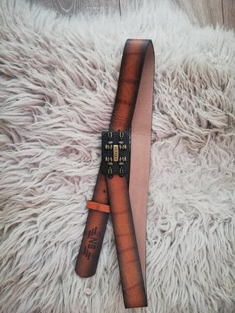 Hnedý koženkový opasok, 