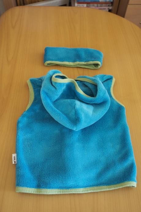 Flisová vestička s čelenkou, bess,86