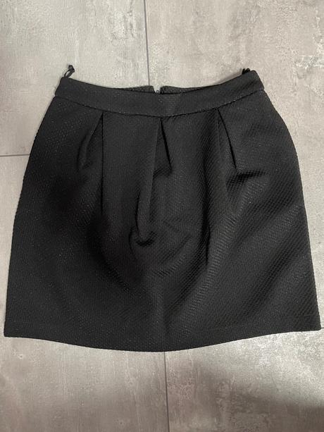 Elegantná sukňa, s