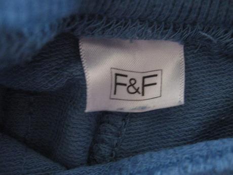 Modré tepláčky, 62, f&f,62