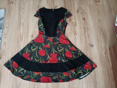 Dámske šaty, 36