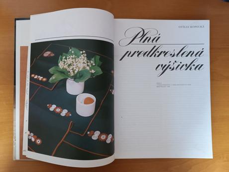 Otília kopecká - plná predkreslená výšivka (1989), 