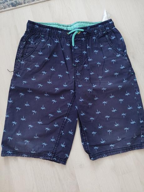 Šortky č.140, 140