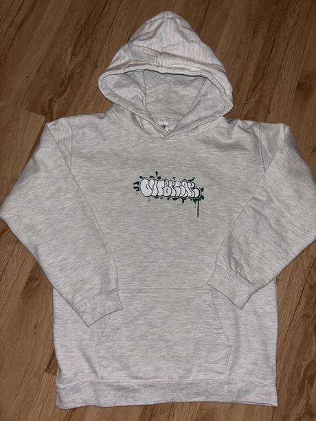 Mikina outbreak 146/152, 152