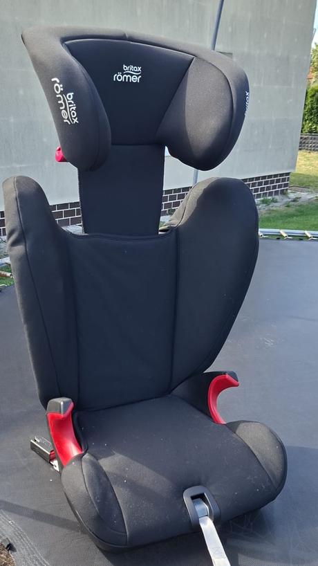 Autosedačka, britax