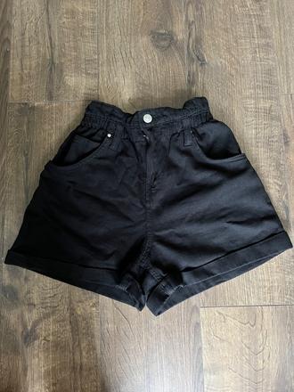 Dámske riflove kraťasy širokého strihu, bershka,34