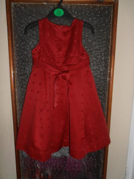 Červené šatočky zn. twinkle, 86