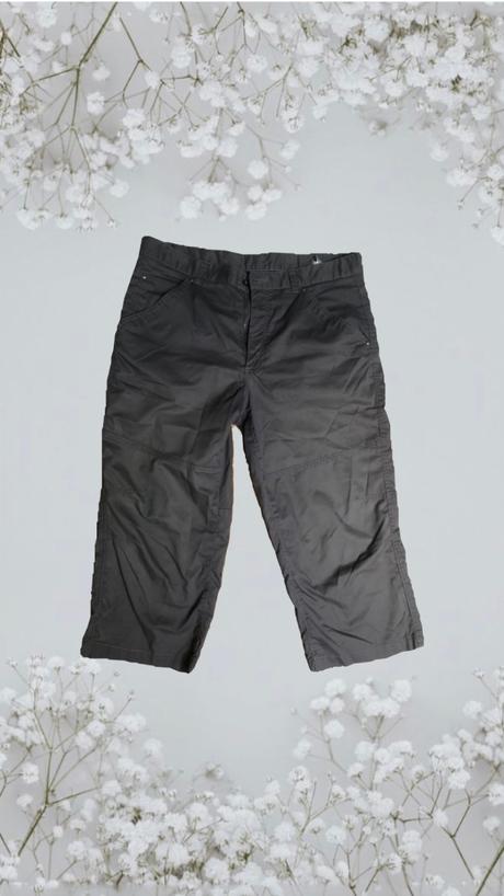 Sivé 3/4 nohavice, 48