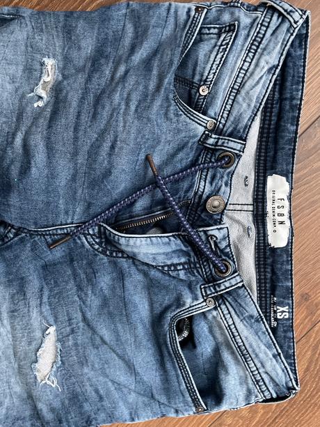 Kratasi, fishbone,xs